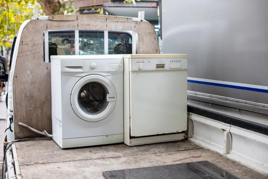 The Benefits Of Hiring Professionals For Appliance Removal Montclair, NJ